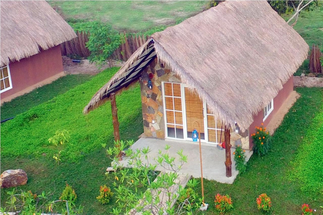 Coco Village Hotel Chilaw Bangadeniya エクステリア 写真