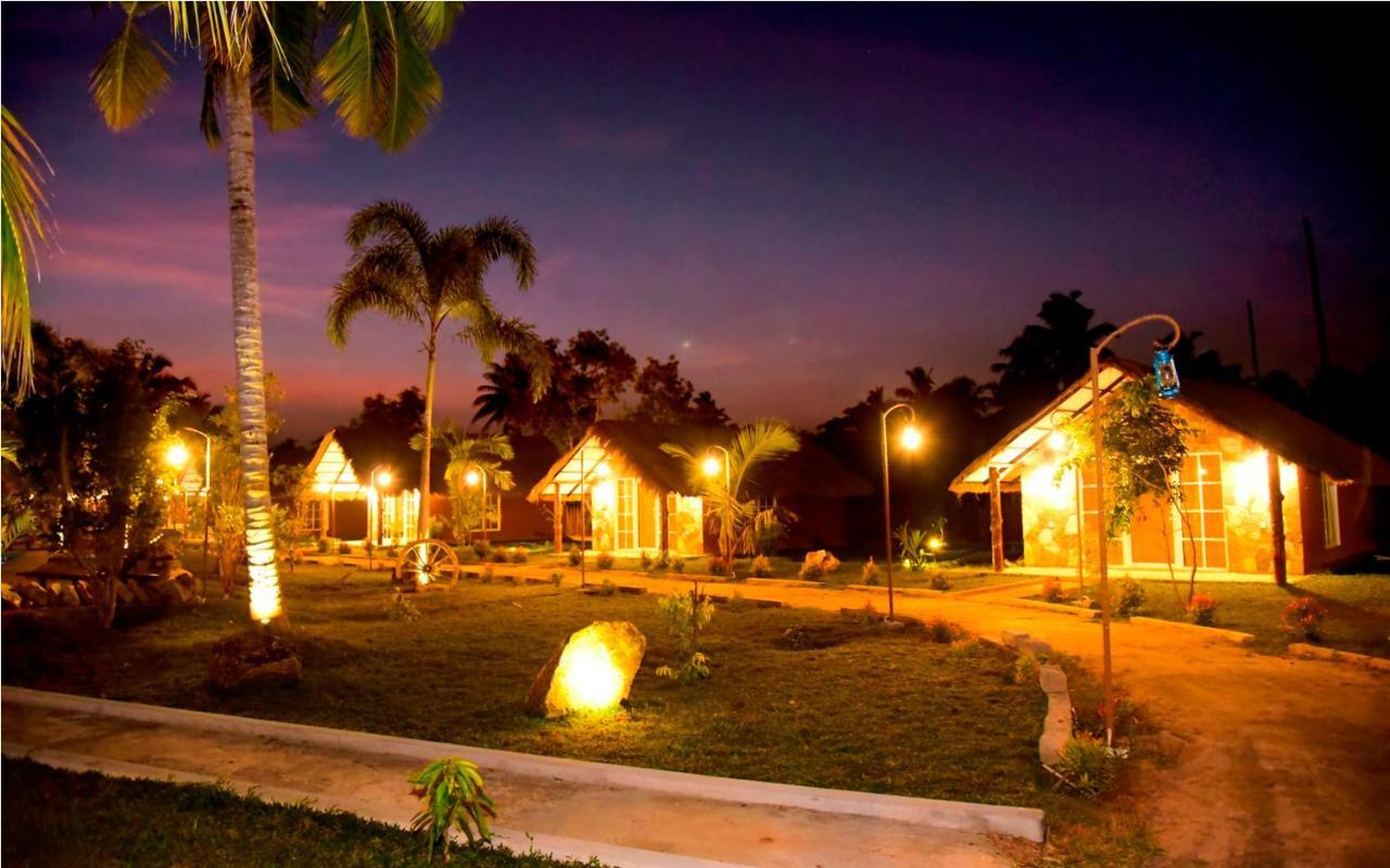 Coco Village Hotel Chilaw Bangadeniya エクステリア 写真