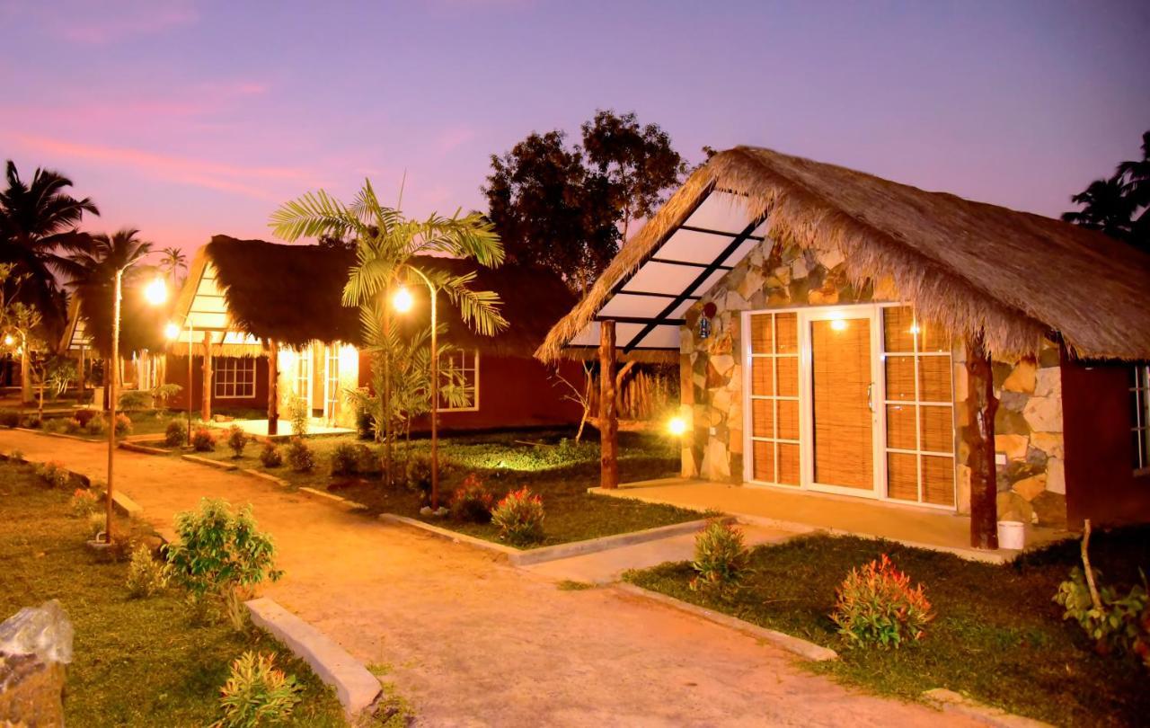 Coco Village Hotel Chilaw Bangadeniya エクステリア 写真