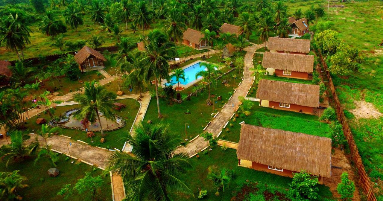 Coco Village Hotel Chilaw Bangadeniya エクステリア 写真