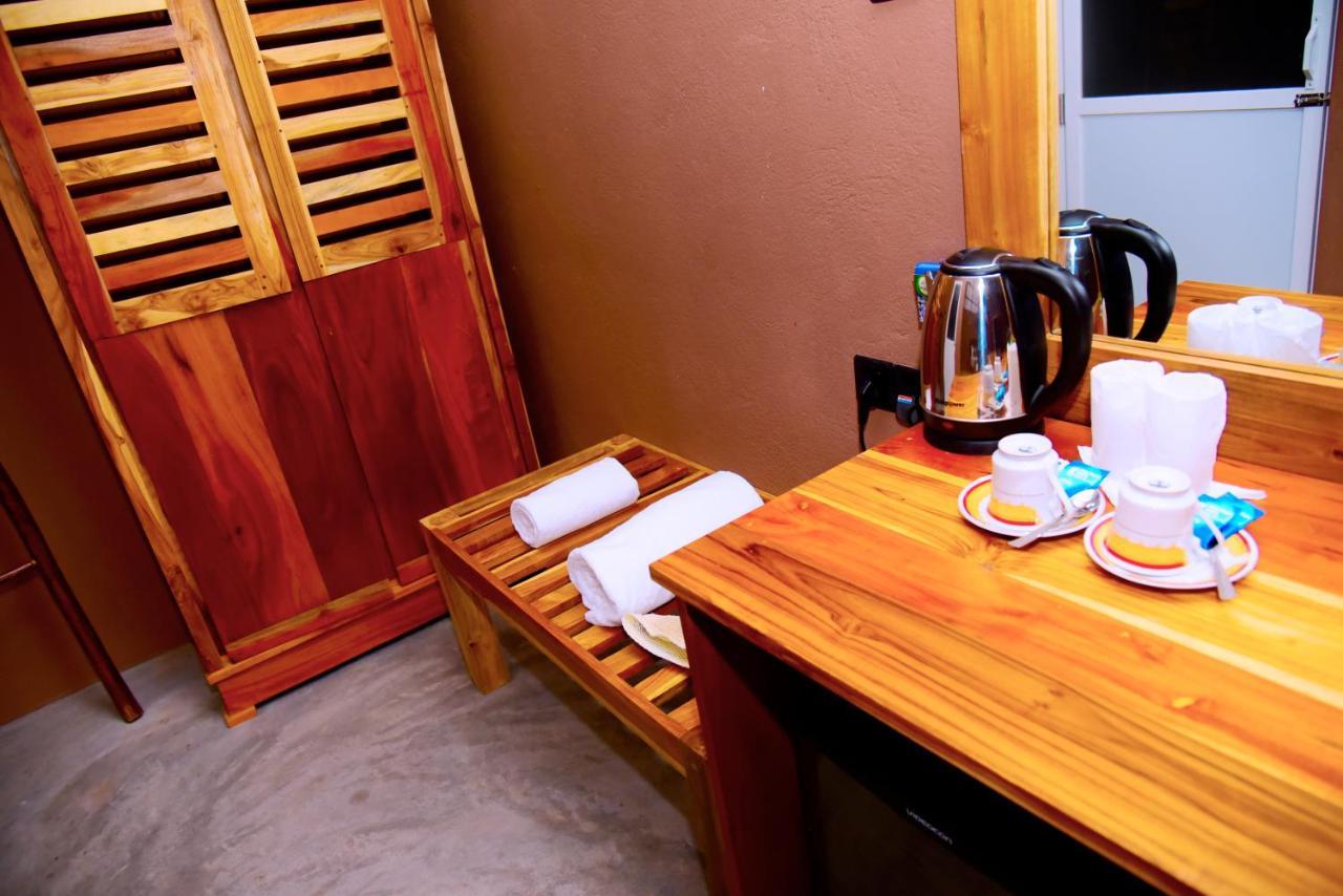 Coco Village Hotel Chilaw Bangadeniya エクステリア 写真