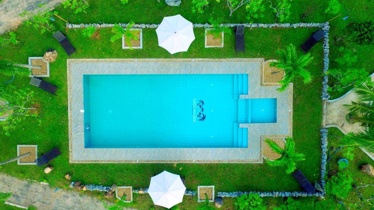 Coco Village Hotel Chilaw Bangadeniya エクステリア 写真