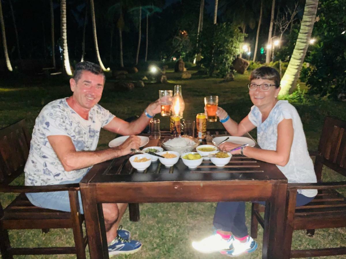 Coco Village Hotel Chilaw Bangadeniya エクステリア 写真